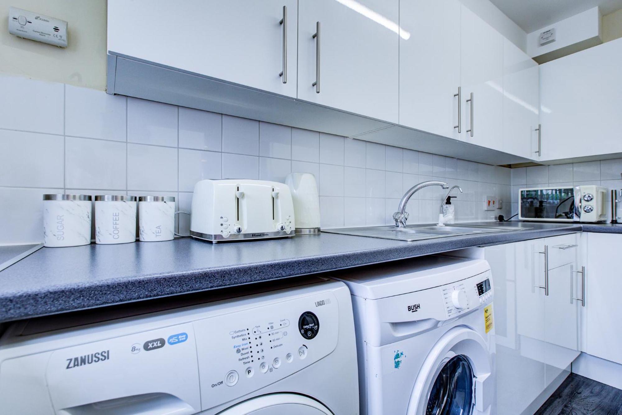 Spacious Urban Apartment In 크로이던 외부 사진